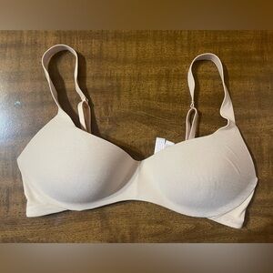 Victoria’s Secret PINK Lightly Lined Wireless Bra